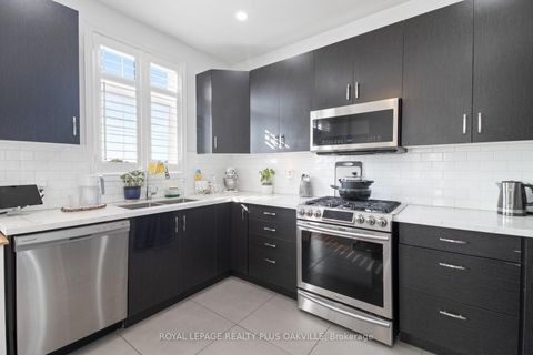 Photo 22 at 2386 Natasha Circle, BC Bronte Creek, Oakville