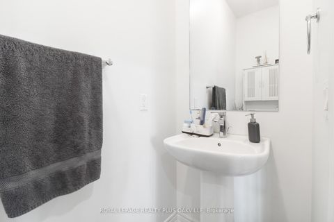 Photo 25 at 2386 Natasha Circle, BC Bronte Creek, Oakville