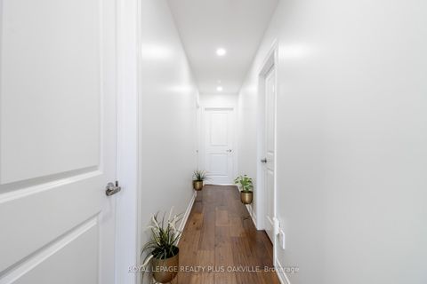 Photo 33 at 2386 Natasha Circle, BC Bronte Creek, Oakville