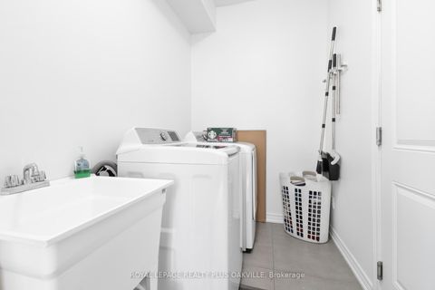 Photo 42 at 2386 Natasha Circle, BC Bronte Creek, Oakville