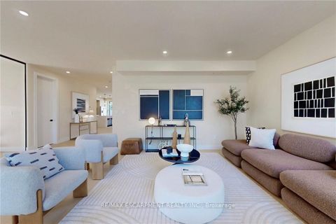 Photo 2 at 28 Dunsmore Gardens, Clanton Park, Toronto