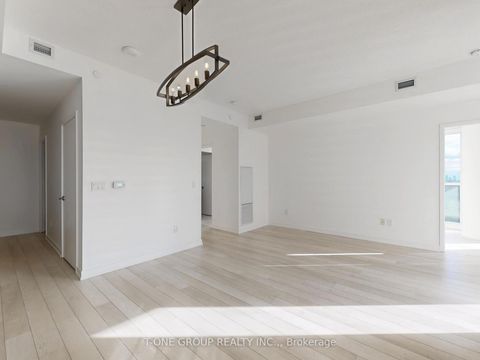 Photo 11 at 1203 - 117 Mcmahon Drive, Bayview Village, Toronto