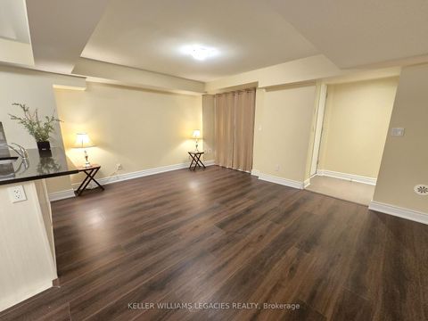 Photo 4 at 107 - 7 Applewood Lane, Etobicoke West Mall, Toronto