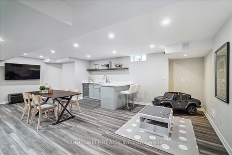 Photo 35 at 1 Mccombe Lane, Patterson, Vaughan