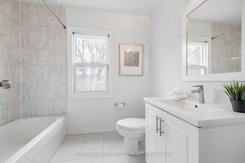 Photo 14 at 174 Avondale Avenue, Willowdale East, Toronto