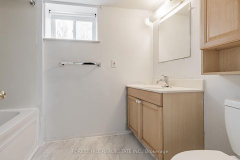 Photo 23 at 174 Avondale Avenue, Willowdale East, Toronto