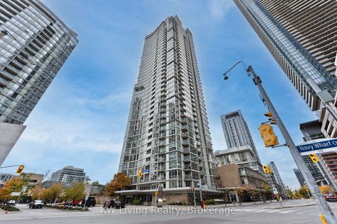 Photo 2 at 208 - 10 Navy Wharf Court, Waterfront Communities C1, Toronto