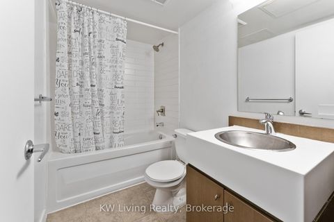 Photo 13 at 208 - 10 Navy Wharf Court, Waterfront Communities C1, Toronto