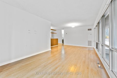 Photo 20 at 208 - 10 Navy Wharf Court, Waterfront Communities C1, Toronto