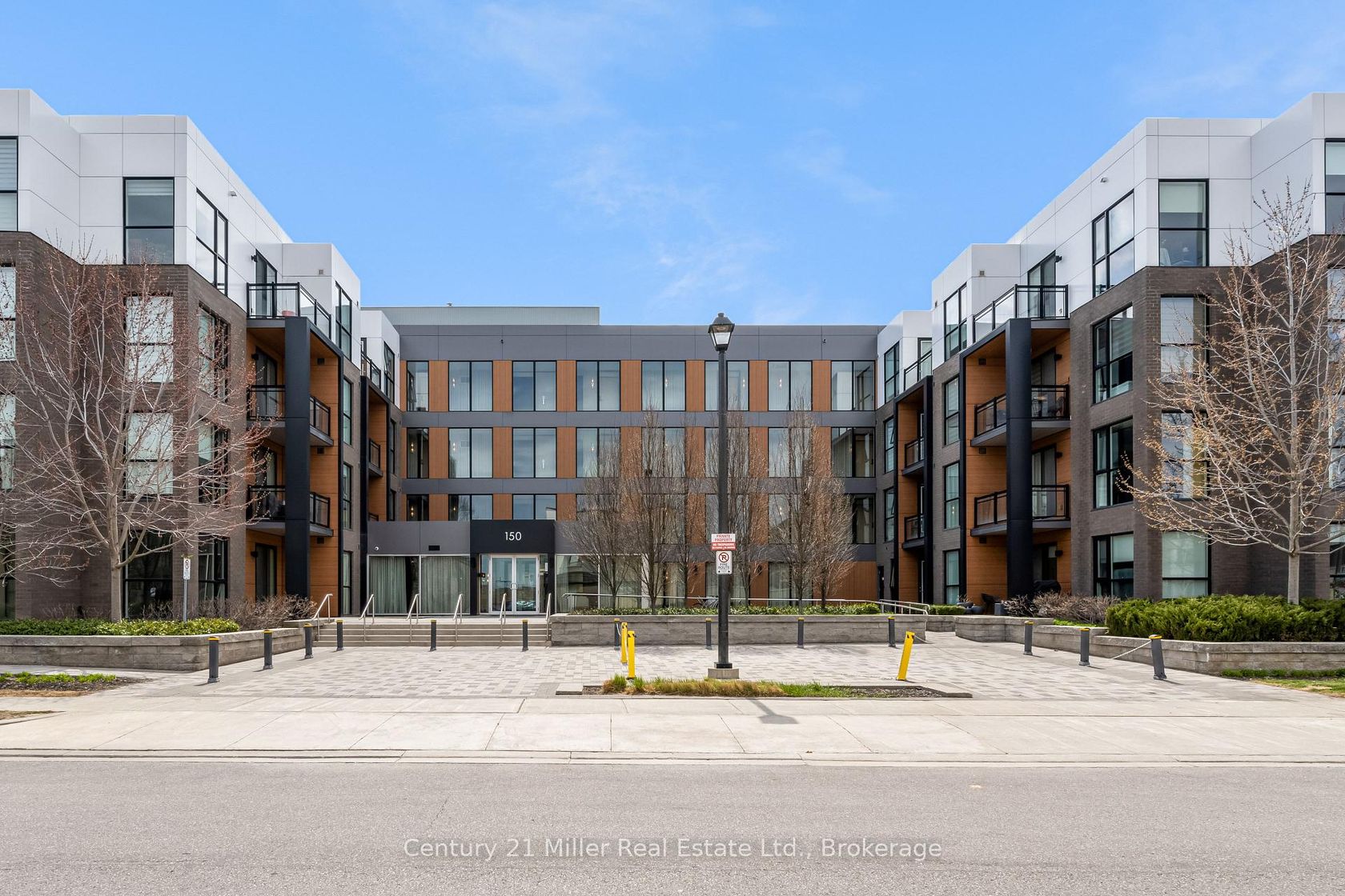 301 - 150 Sabina Drive, GO Glenorchy, Oakville 