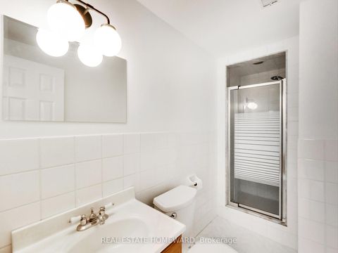 Photo 25 at 183 Madison Avenue, Annex, Toronto