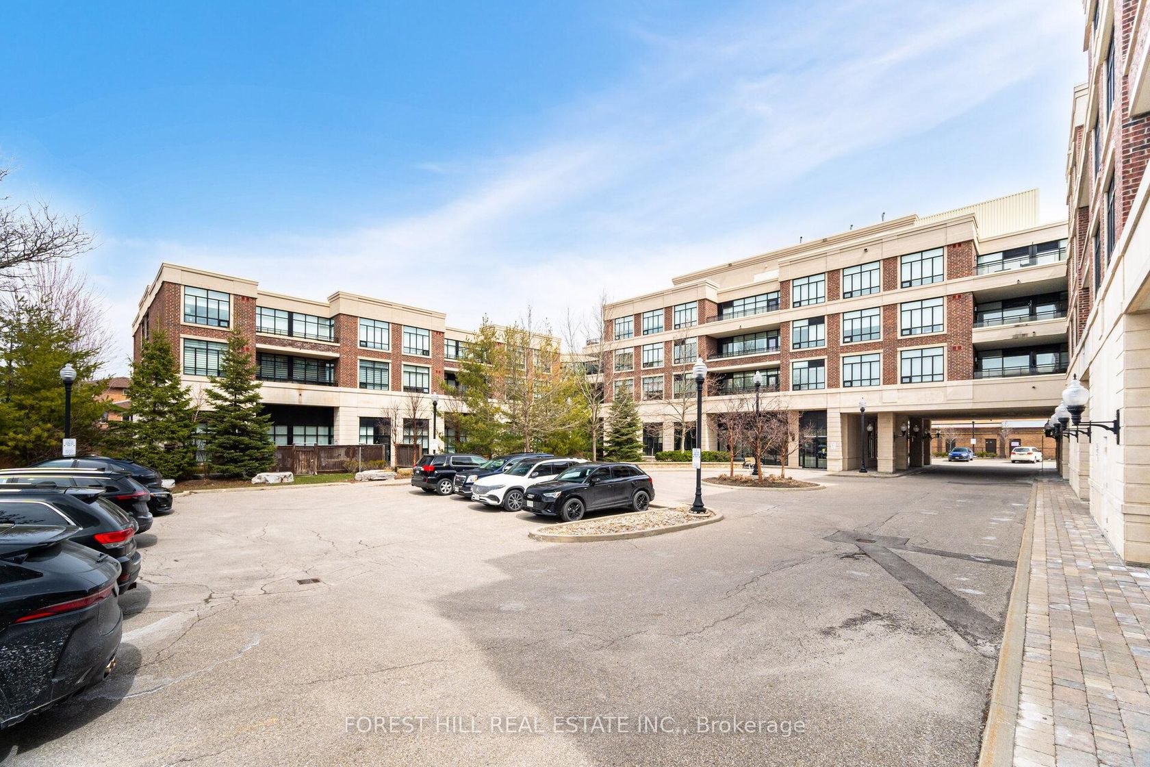 220 - 2396 Major Mackenzie Drive W, Maple, Vaughan 