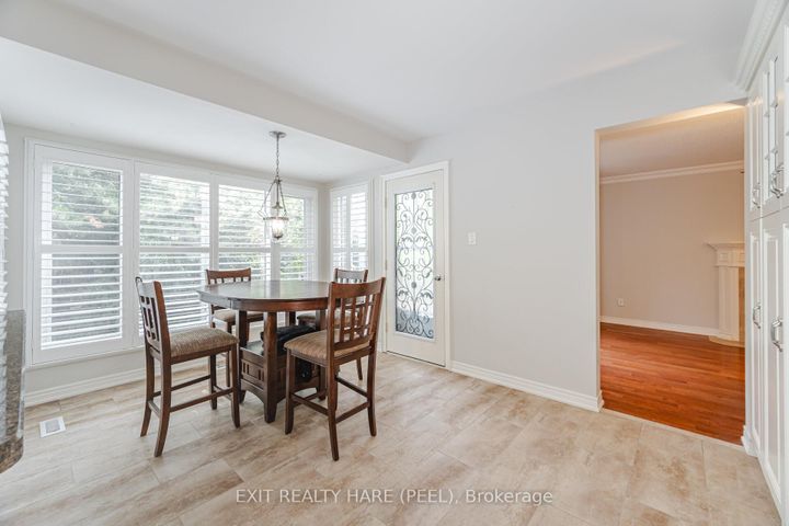 Photo 12 at 60 Esker Drive, Heart Lake East, Brampton