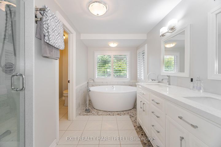 Photo 21 at 60 Esker Drive, Heart Lake East, Brampton