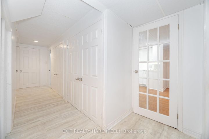 Photo 30 at 60 Esker Drive, Heart Lake East, Brampton