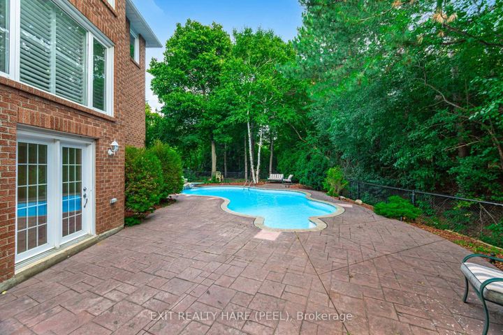 Photo 35 at 60 Esker Drive, Heart Lake East, Brampton