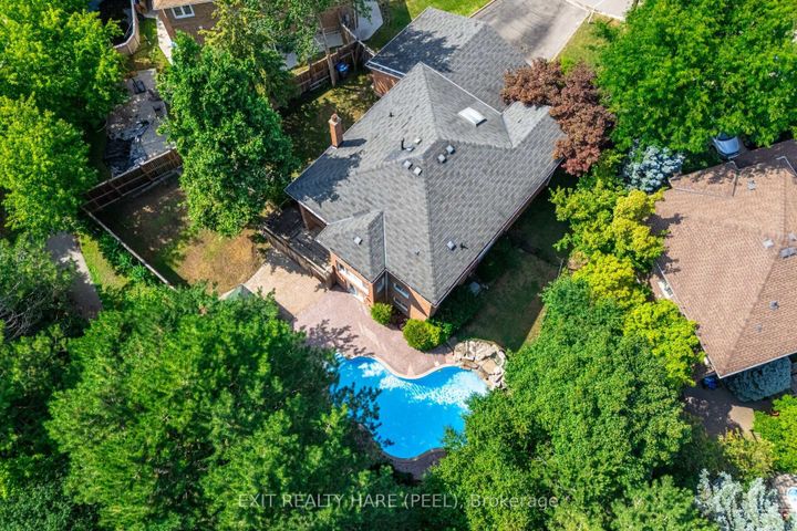 Photo 43 at 60 Esker Drive, Heart Lake East, Brampton