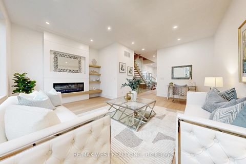 Photo 21 at 4 - 2639 R Dundas Street W, Junction Area, Toronto