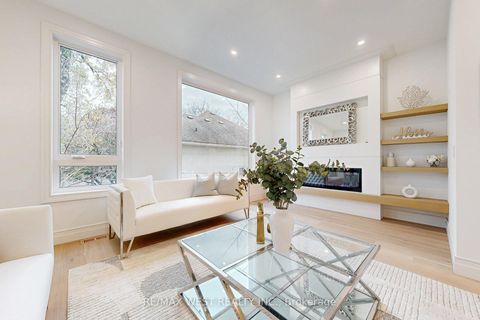 Photo 24 at 4 - 2639 R Dundas Street W, Junction Area, Toronto