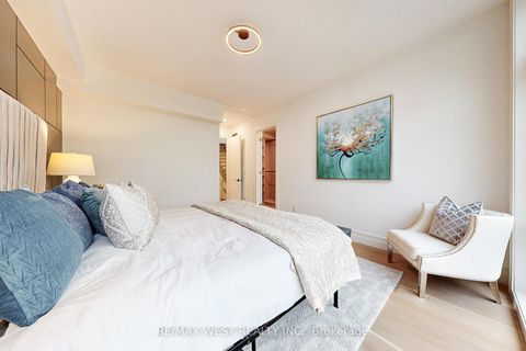 Photo 35 at 4 - 2639 R Dundas Street W, Junction Area, Toronto