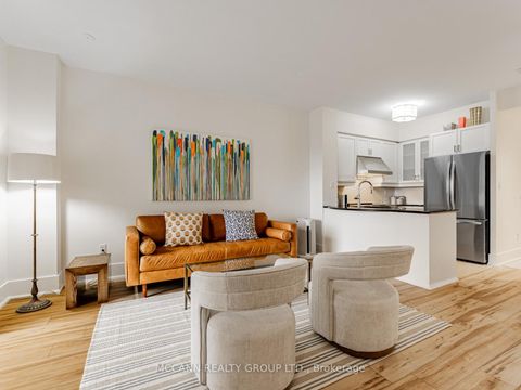 Photo 7 at 607 - 99 Avenue Road, Annex, Toronto