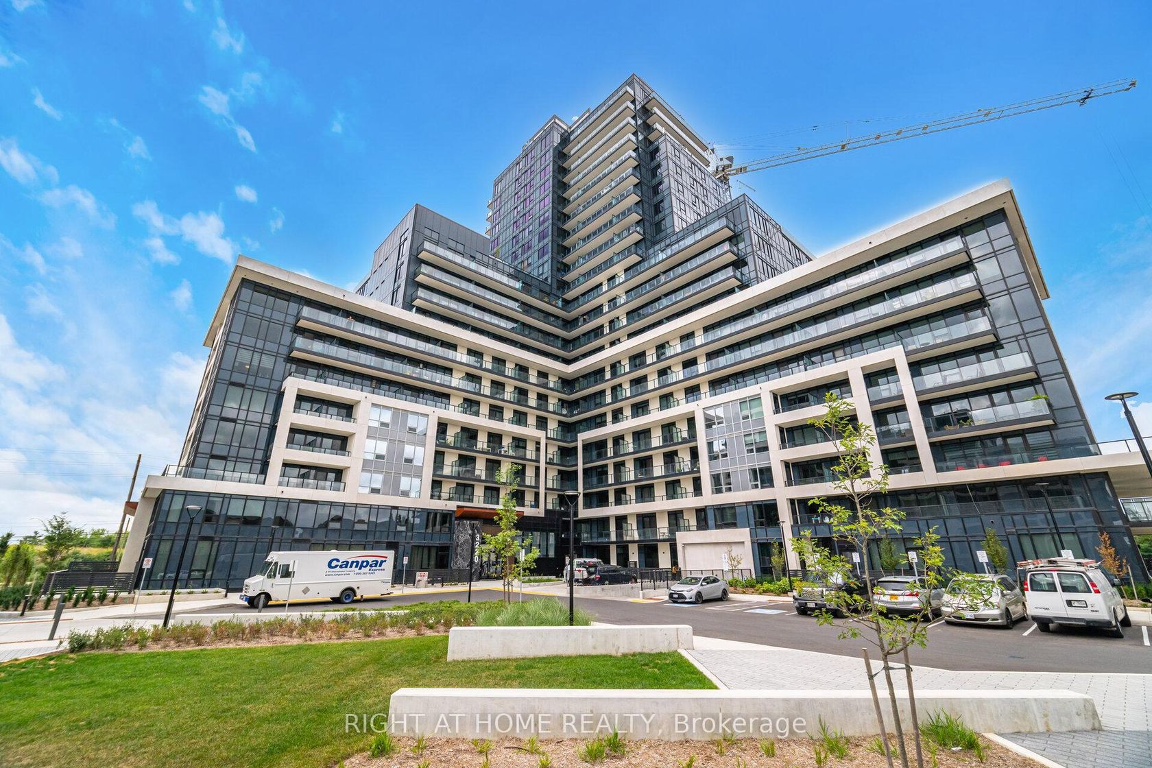 1808 - 3220 WILLIAM COLTSON Avenue, JM Joshua Meadows, Oakville 