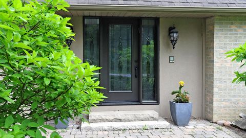 Photo 1 at 544 Woodland Acres Crescent, Rural Vaughan, Vaughan