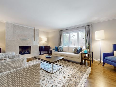 Photo 3 at 544 Woodland Acres Crescent, Rural Vaughan, Vaughan