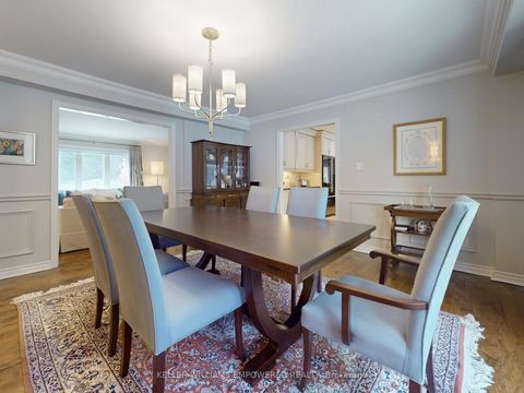 Photo 6 at 544 Woodland Acres Crescent, Rural Vaughan, Vaughan