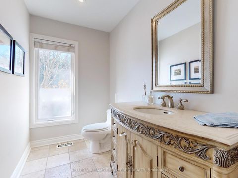 Photo 14 at 544 Woodland Acres Crescent, Rural Vaughan, Vaughan