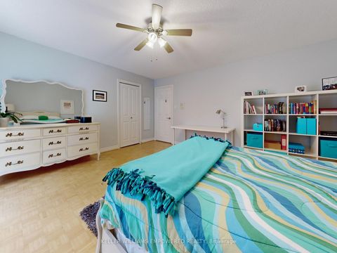 Photo 24 at 544 Woodland Acres Crescent, Rural Vaughan, Vaughan