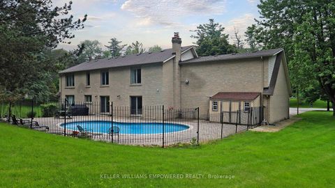 Photo 34 at 544 Woodland Acres Crescent, Rural Vaughan, Vaughan