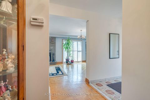 Photo 5 at 17 Altair Avenue, L'Amoreaux, Toronto