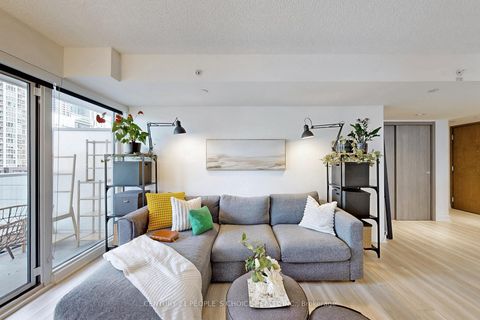 Photo 9 at 1006 - 17 Bathurst Street NW, Waterfront Communities C1, Toronto