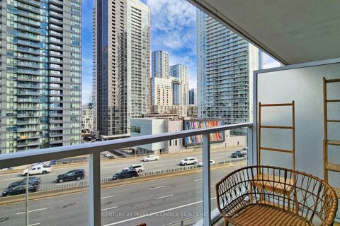 Photo 31 at 1006 - 17 Bathurst Street NW, Waterfront Communities C1, Toronto