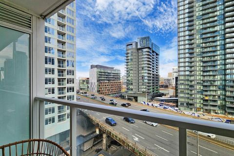 Photo 32 at 1006 - 17 Bathurst Street NW, Waterfront Communities C1, Toronto