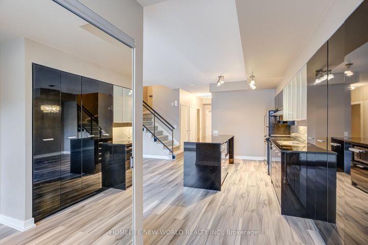 Photo 8 at Th2 - 19 Singer Court, Bayview Village, Toronto