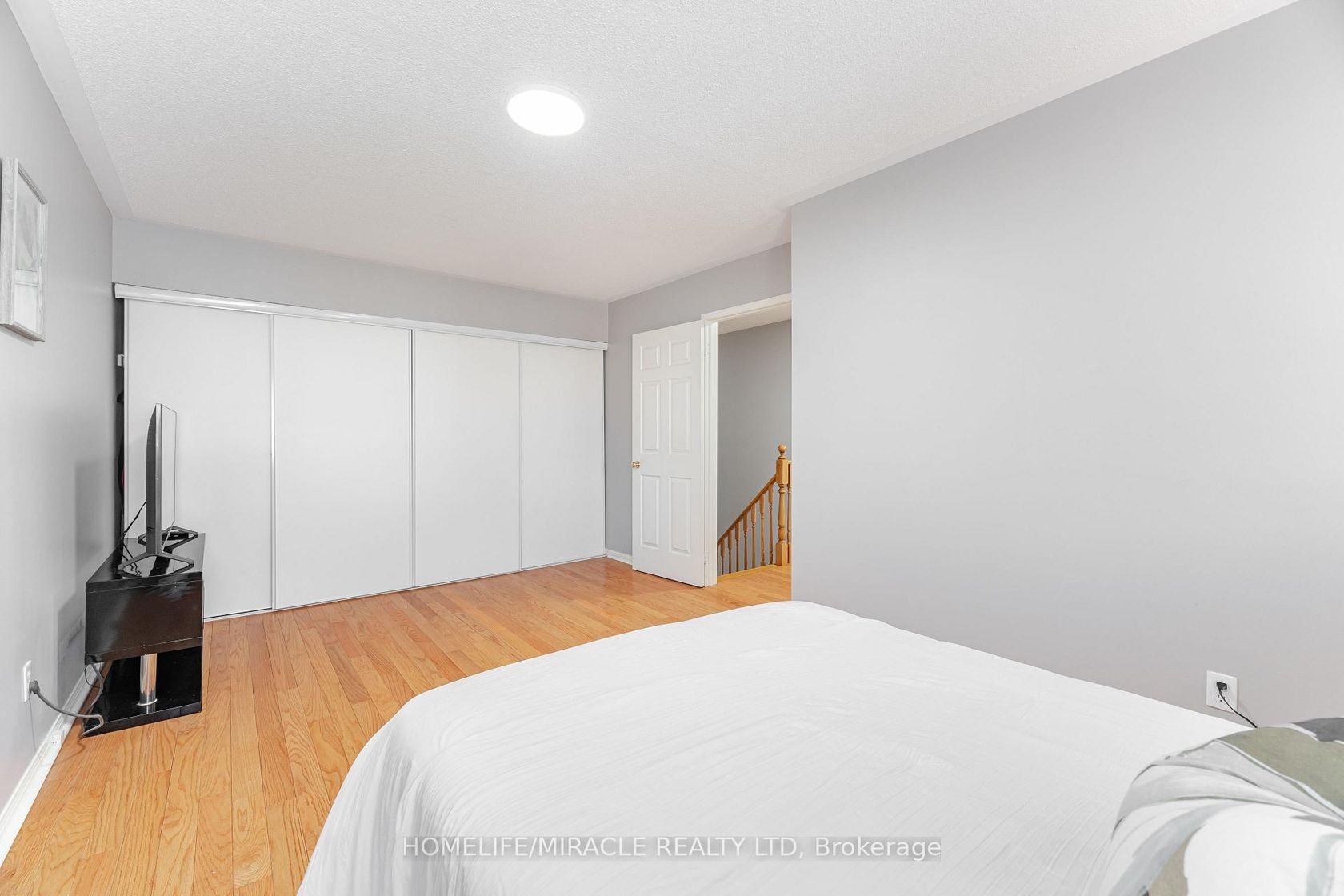 32 - 83 Mondeo Drive, Dorset Park, Toronto photo 1