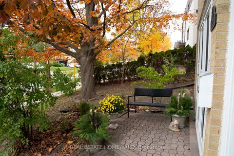 Photo 1 at 35 Valentine Drive, Donalda, Toronto