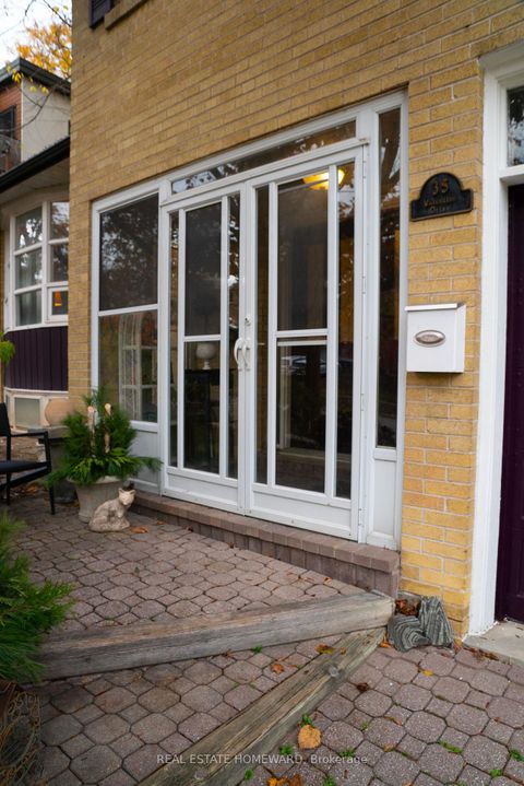 Photo 2 at 35 Valentine Drive, Donalda, Toronto