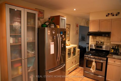 Photo 6 at 35 Valentine Drive, Donalda, Toronto