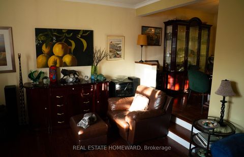 Photo 8 at 35 Valentine Drive, Donalda, Toronto