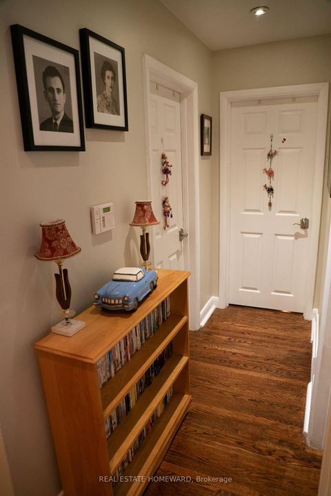 Photo 11 at 35 Valentine Drive, Donalda, Toronto