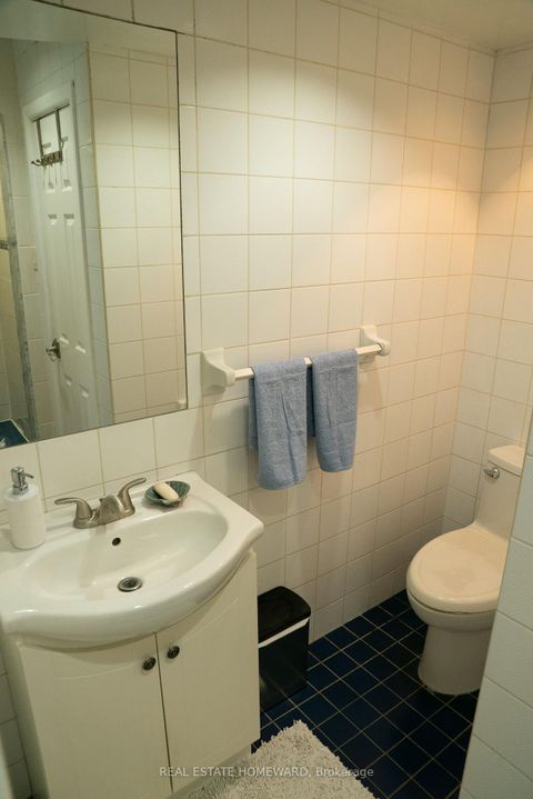 Photo 18 at 35 Valentine Drive, Donalda, Toronto