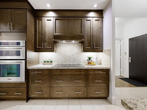 Photo 13 at Th4 - 500 Doris Avenue, Willowdale East, Toronto