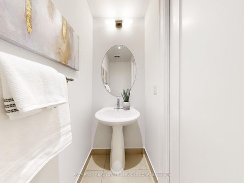 Photo 18 at Th4 - 500 Doris Avenue, Willowdale East, Toronto