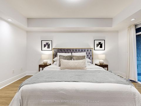 Photo 23 at Th4 - 500 Doris Avenue, Willowdale East, Toronto