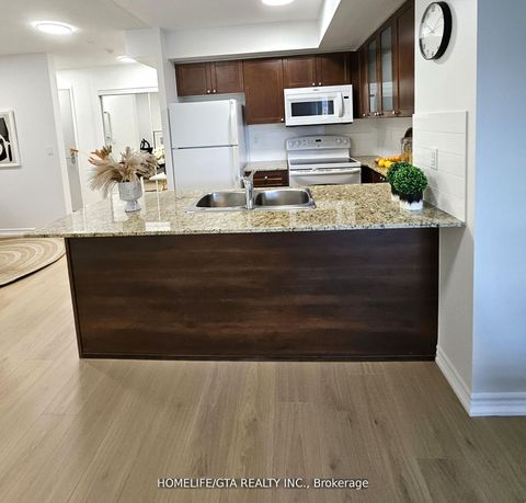 Photo 7 at 1509 - 761 Bay Street, Bay Street Corridor, Toronto