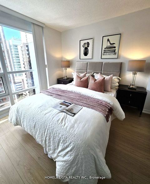 Photo 9 at 1509 - 761 Bay Street, Bay Street Corridor, Toronto