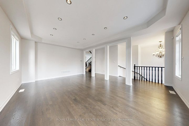 Photo 7 at 107 Rumsey Road, Patterson, Vaughan